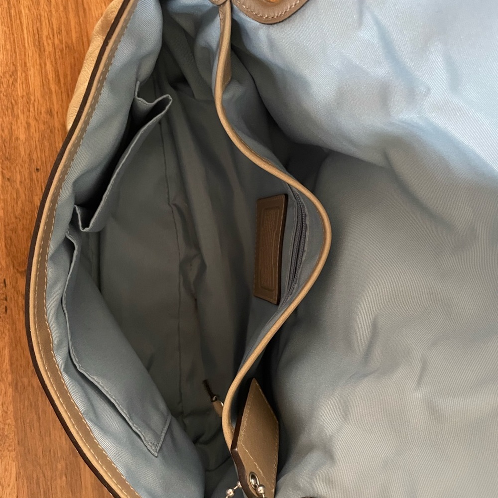 Coach Bag - Picture 4 of 4